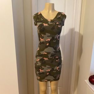 Guess dress size M, military print